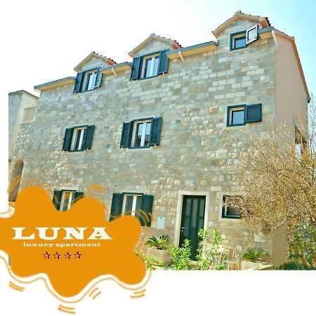 Apartment Luna Postira Exterior photo